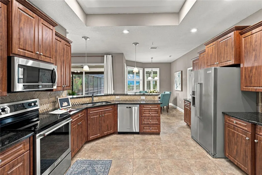 4968 STONECREST DRIVE Lakeland, FL 33813