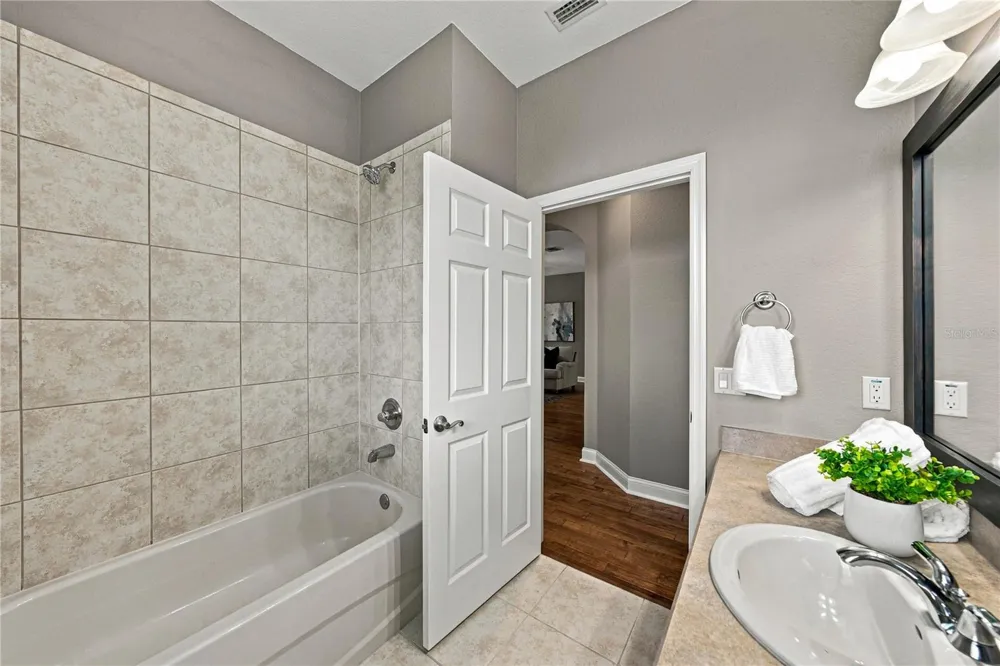 4968 STONECREST DRIVE Lakeland, FL 33813