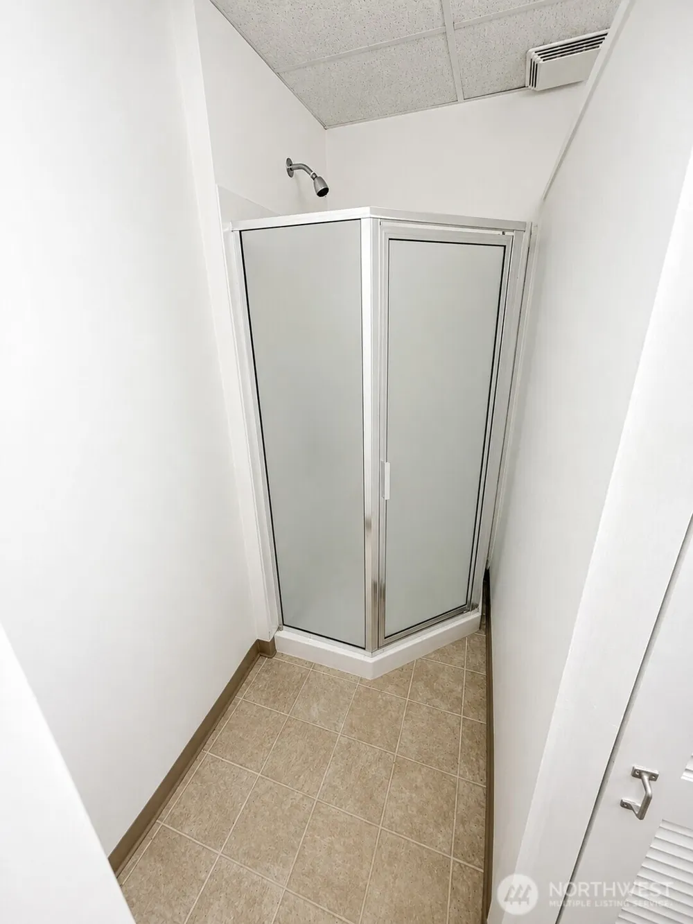 2225 4th Avenue #C200 Seattle, WA 98121