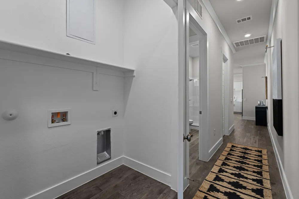 4770 Luxe Lane #304A Denton, TX 76207
