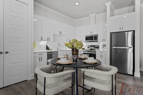 4770 Luxe Lane #304A
