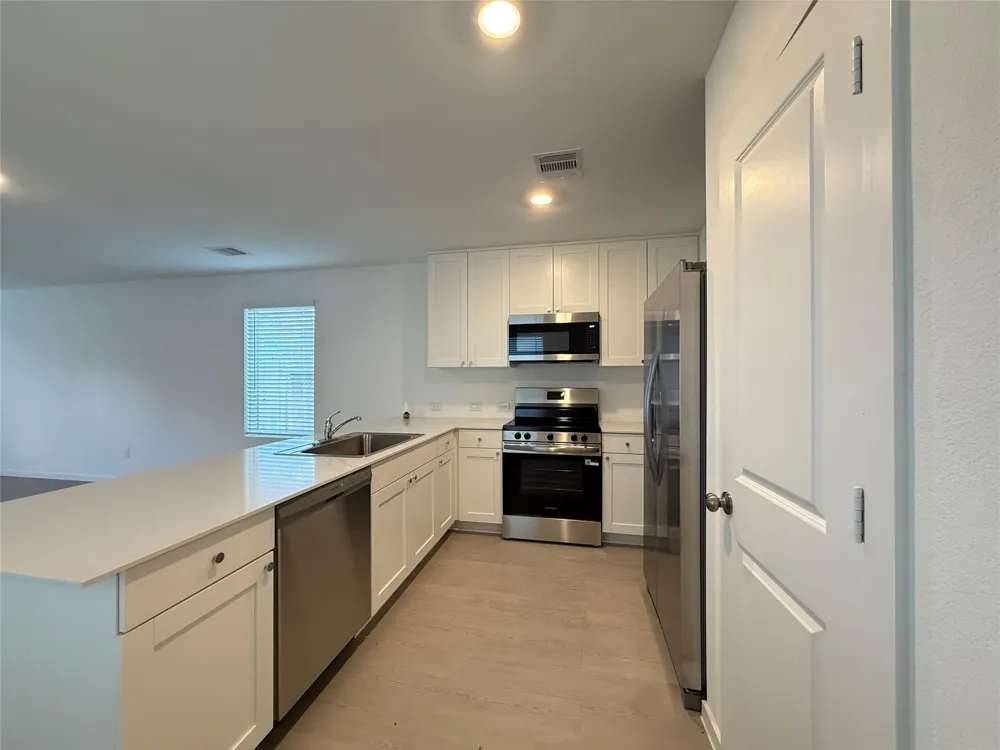 3650 Duplet Ave Conroe, TX 77306