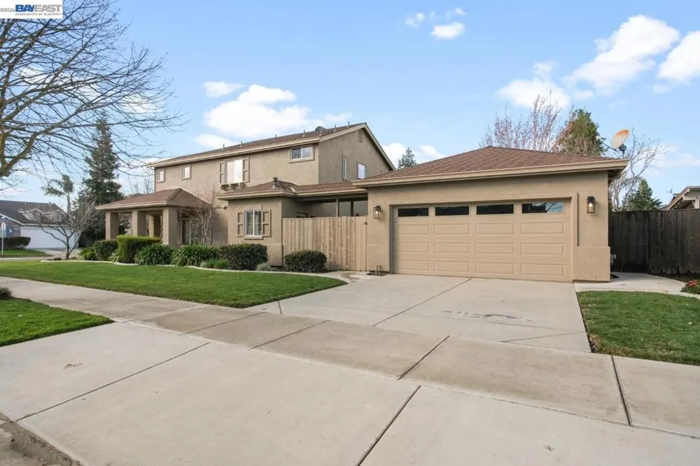 2301 Mountain Springs Dr Turlock, CA 95382