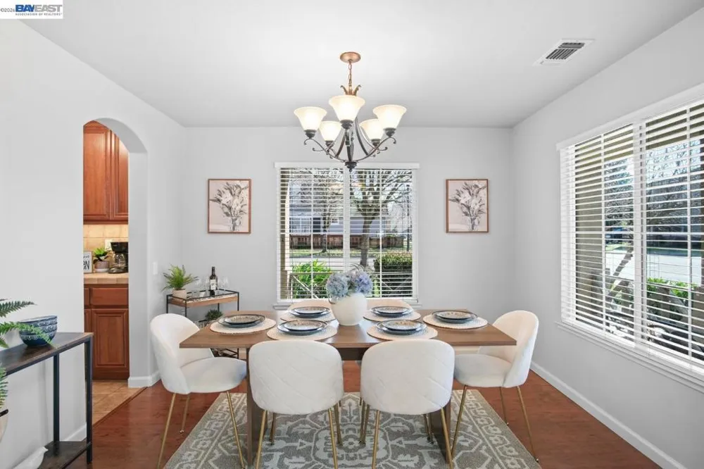 2301 Mountain Springs Dr Turlock, CA 95382