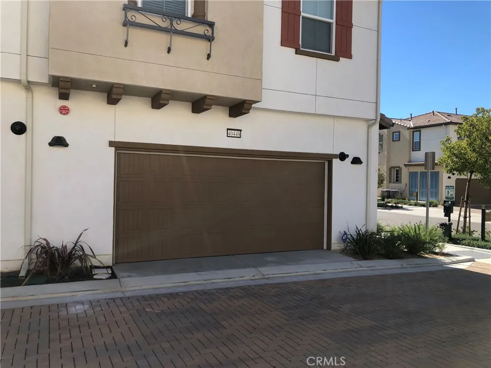 40448 Calle Real Murrieta, CA 92563
