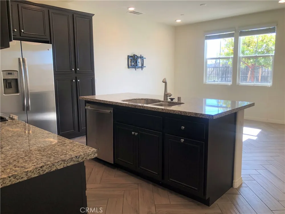 40448 Calle Real Murrieta, CA 92563