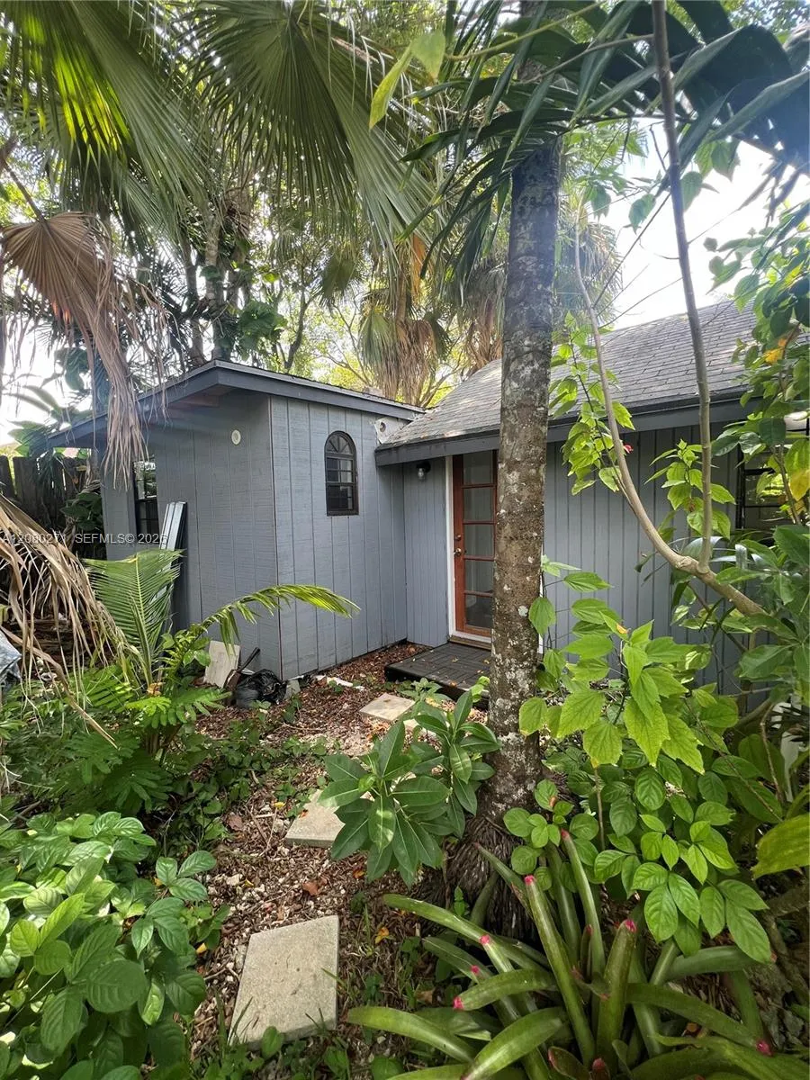 411 SW 1st St #2 Florida City, FL 33034