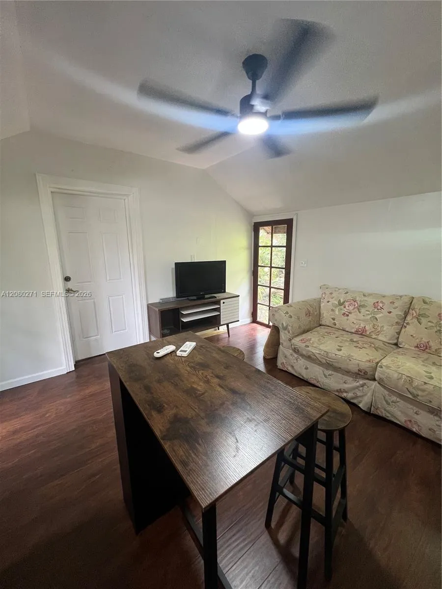 411 SW 1st St #2 Florida City, FL 33034