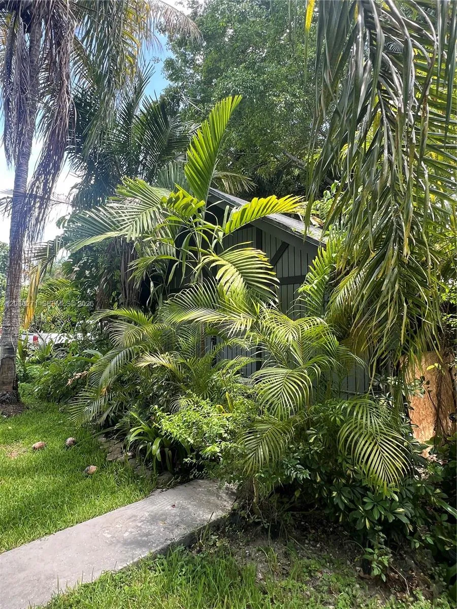 411 SW 1st St #2 Florida City, FL 33034