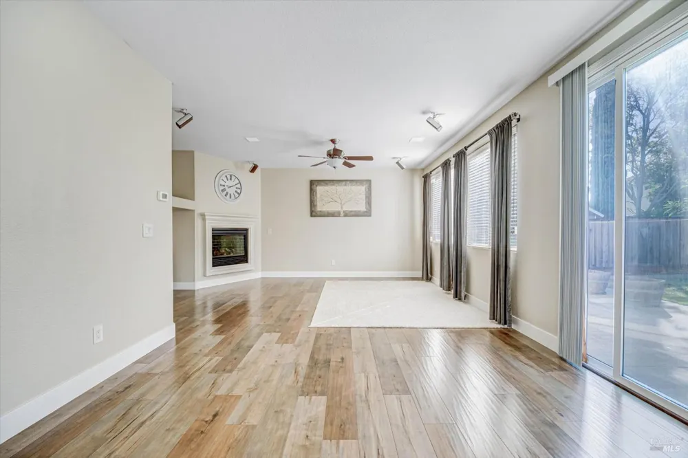 1896 Clarendon Drive Fairfield, CA 94534