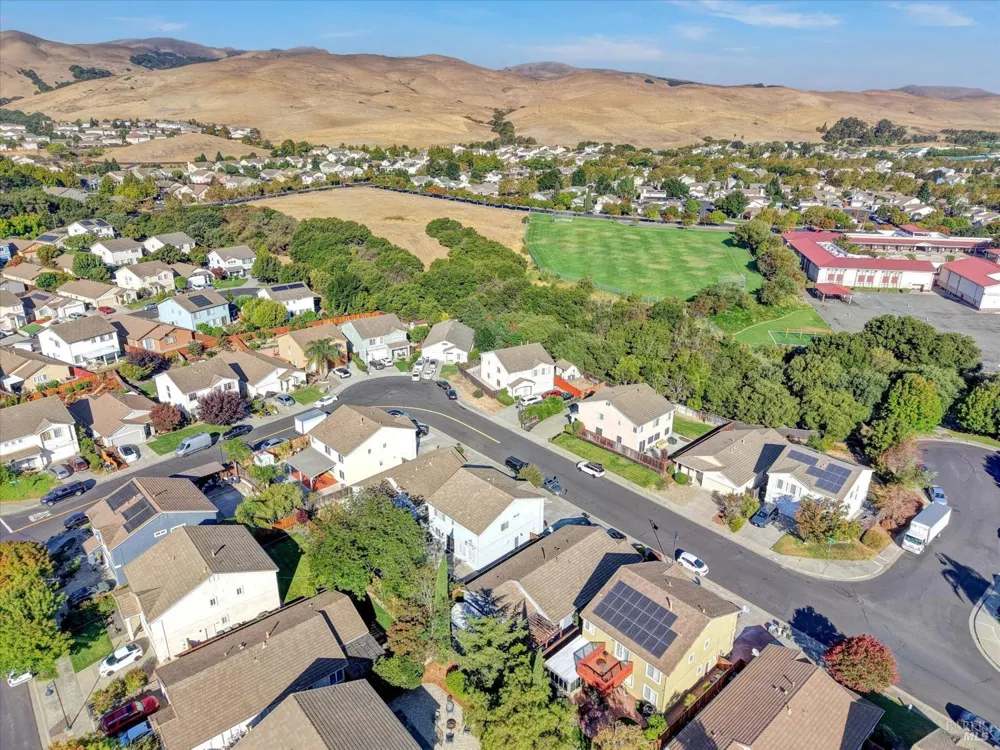 1896 Clarendon Drive Fairfield, CA 94534