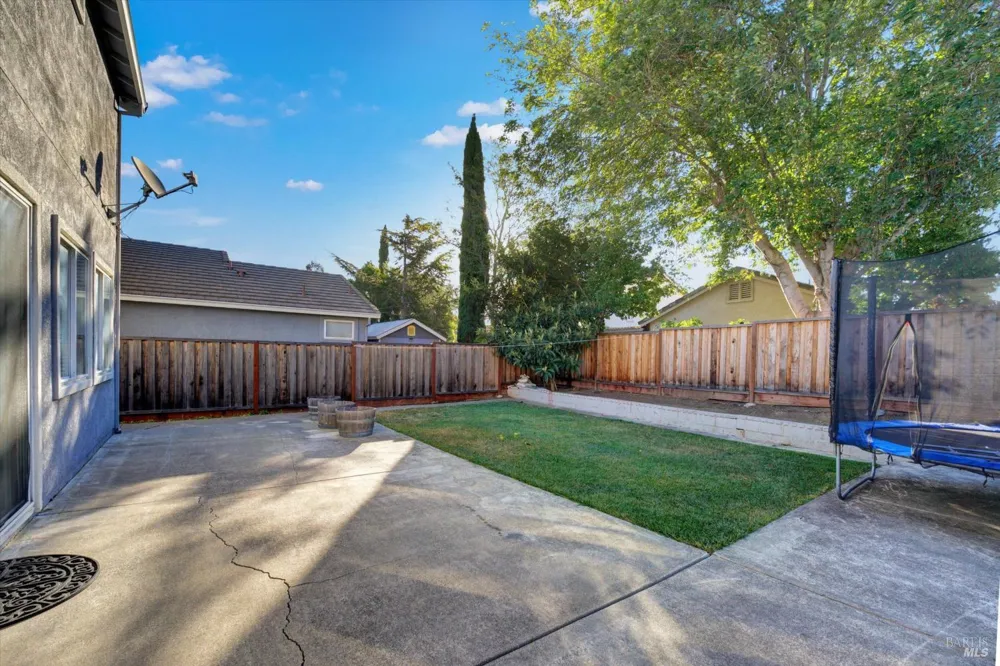 1896 Clarendon Drive Fairfield, CA 94534