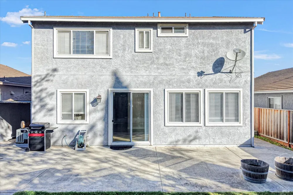 1896 Clarendon Drive Fairfield, CA 94534