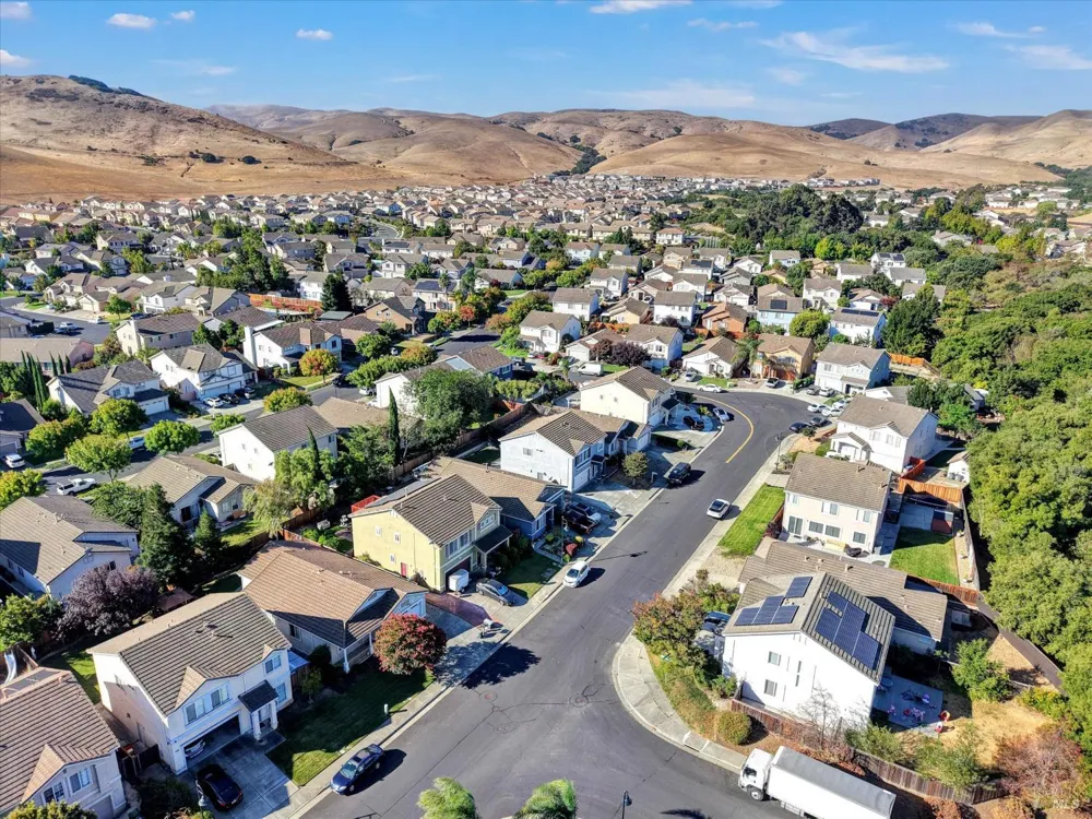 1896 Clarendon Drive Fairfield, CA 94534