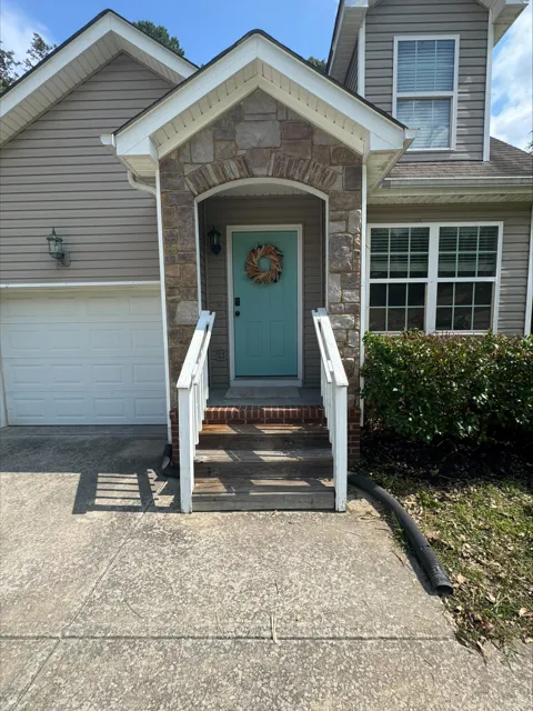 1699 Short Leaf Lane