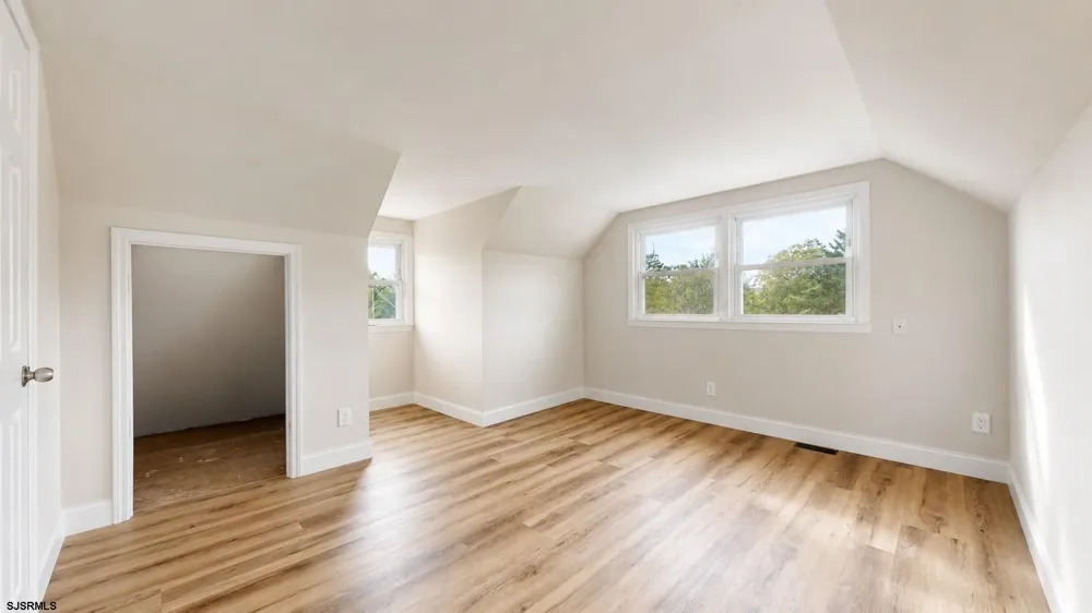 23 W Wilmont Ave Somers Point, NJ 08244