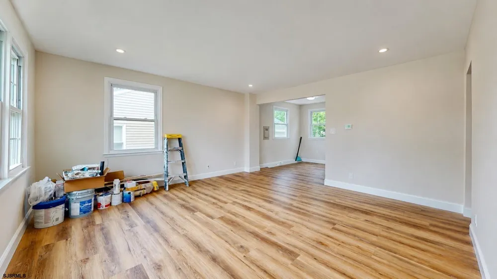 23 W Wilmont Ave Somers Point, NJ 08244