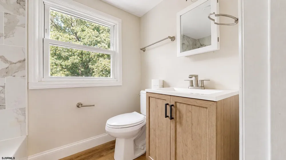23 W Wilmont Ave Somers Point, NJ 08244