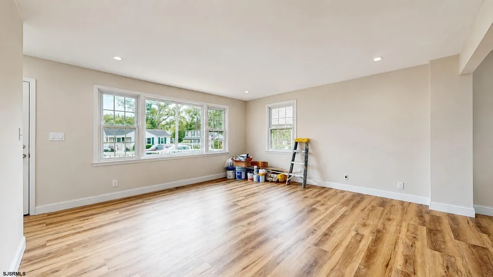 23 W Wilmont Ave Somers Point, NJ 08244