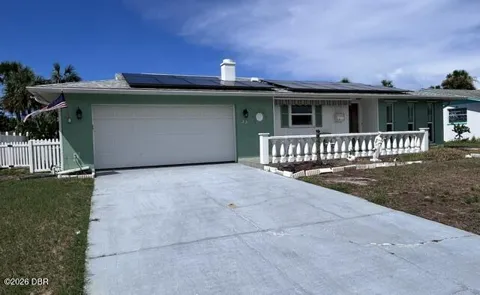 33 Wisteria Drive
