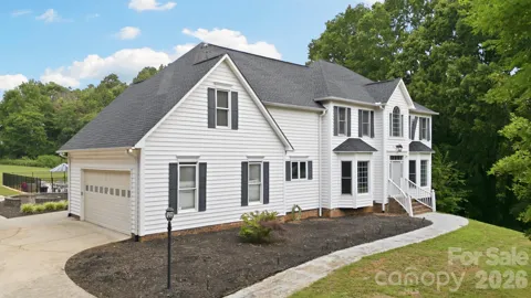 825 Timberlane Trail