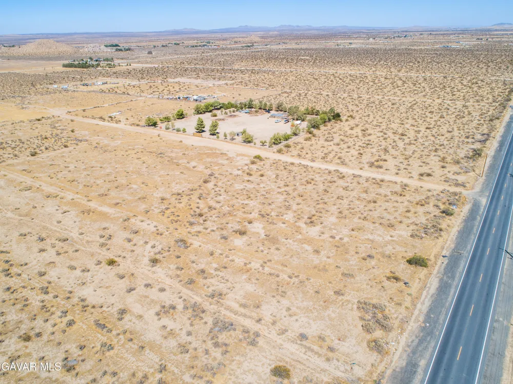 172 E Palmdale Boulevard Palmdale, CA 93550