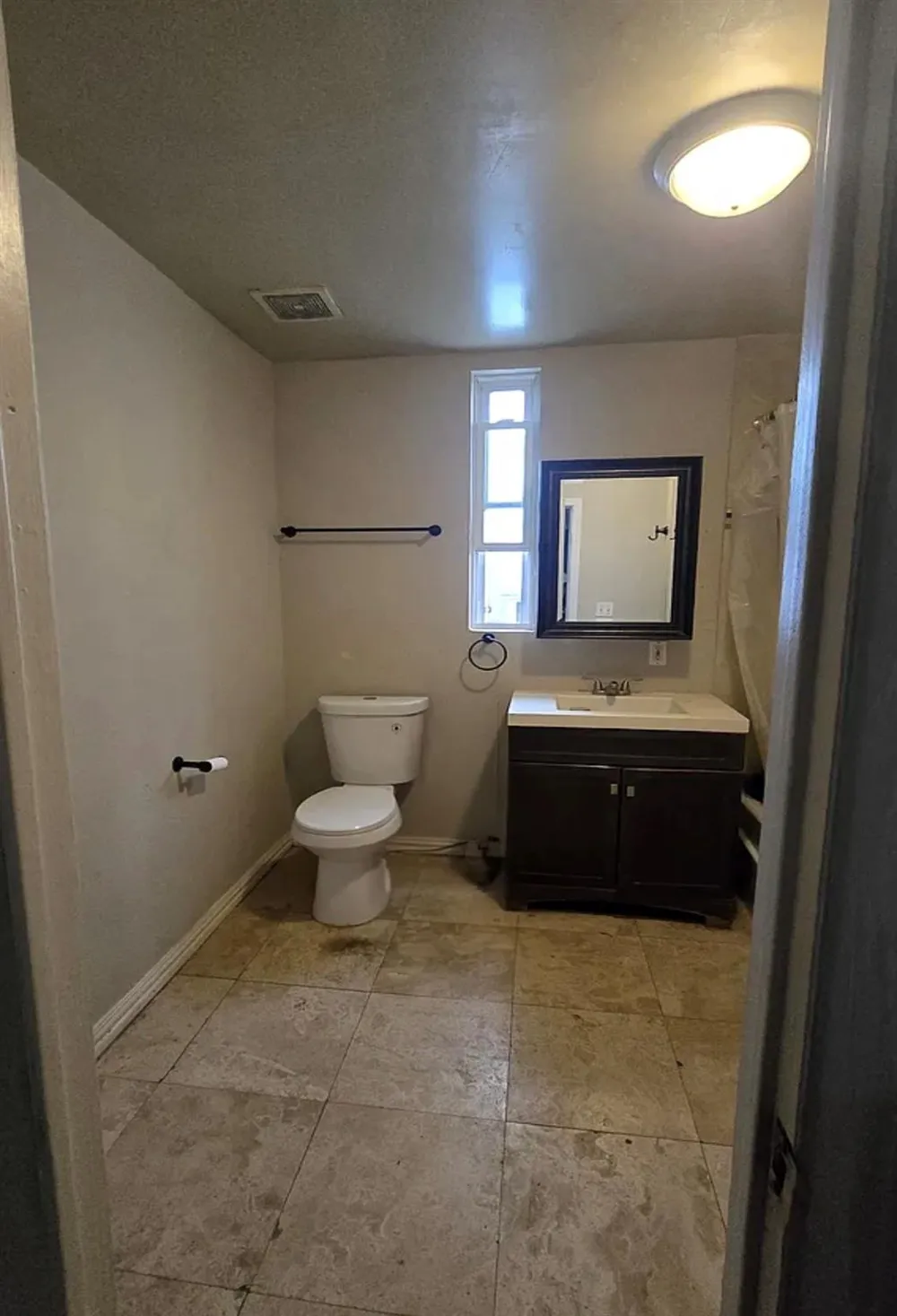 117 Dresden #B Houston, TX 77012