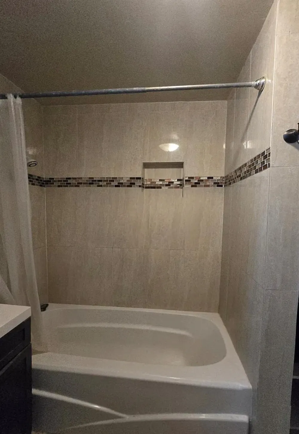117 Dresden #B Houston, TX 77012