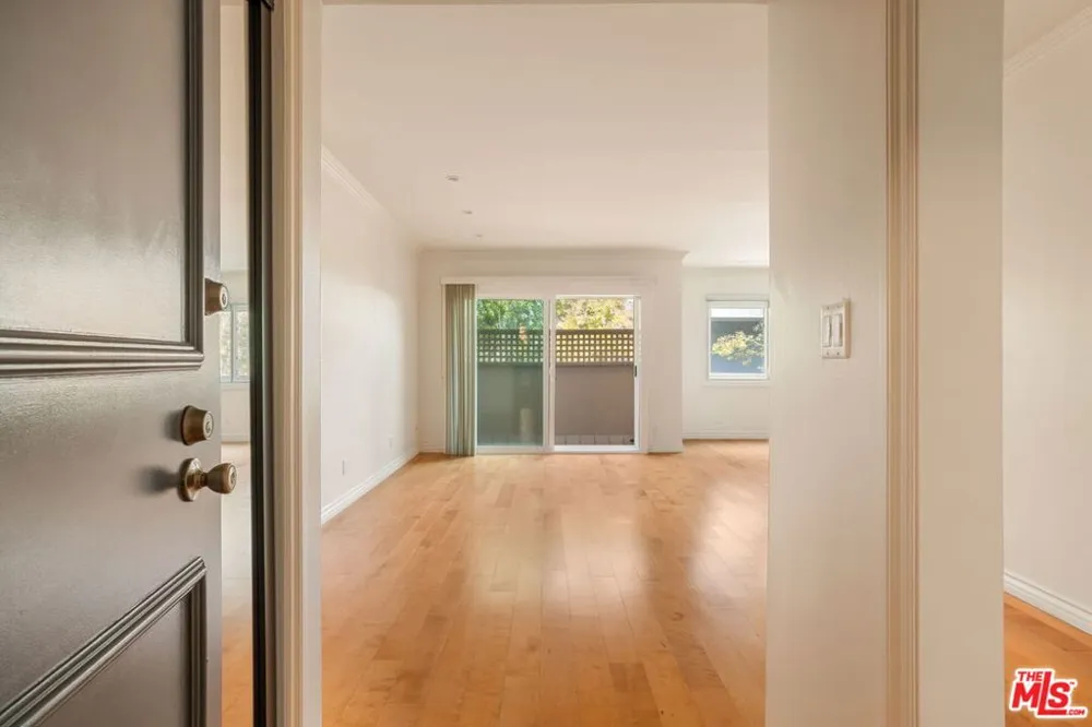 1203 Sweetzer Avenue #305 West Hollywood, CA 90069