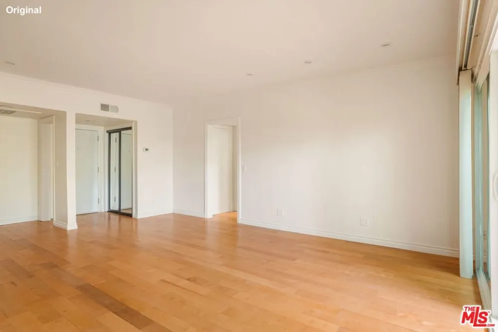 1203 Sweetzer Avenue #305 West Hollywood, CA 90069