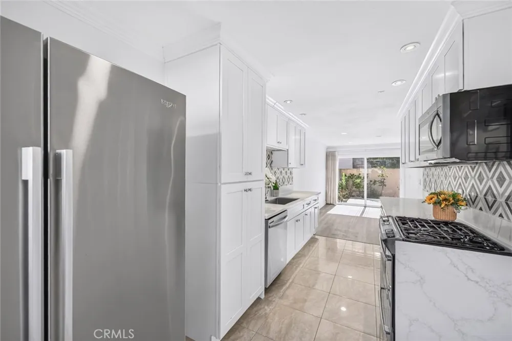 3442 Del Amo Torrance, CA 90503