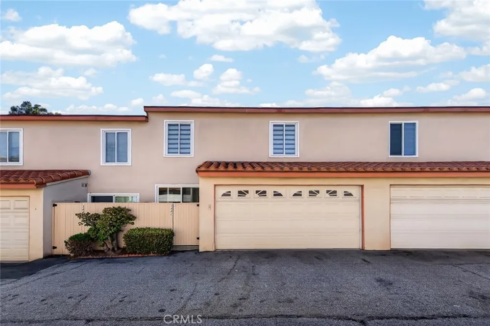 3442 Del Amo Torrance, CA 90503
