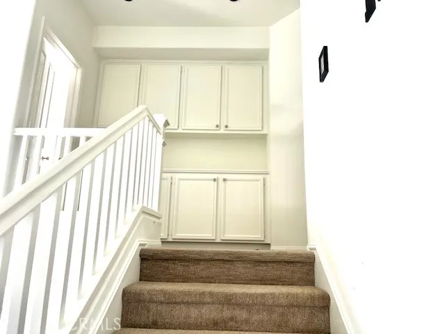 27 Del Sonterra Irvine, CA 92606