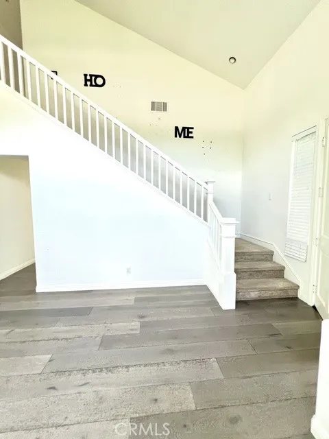 27 Del Sonterra Irvine, CA 92606