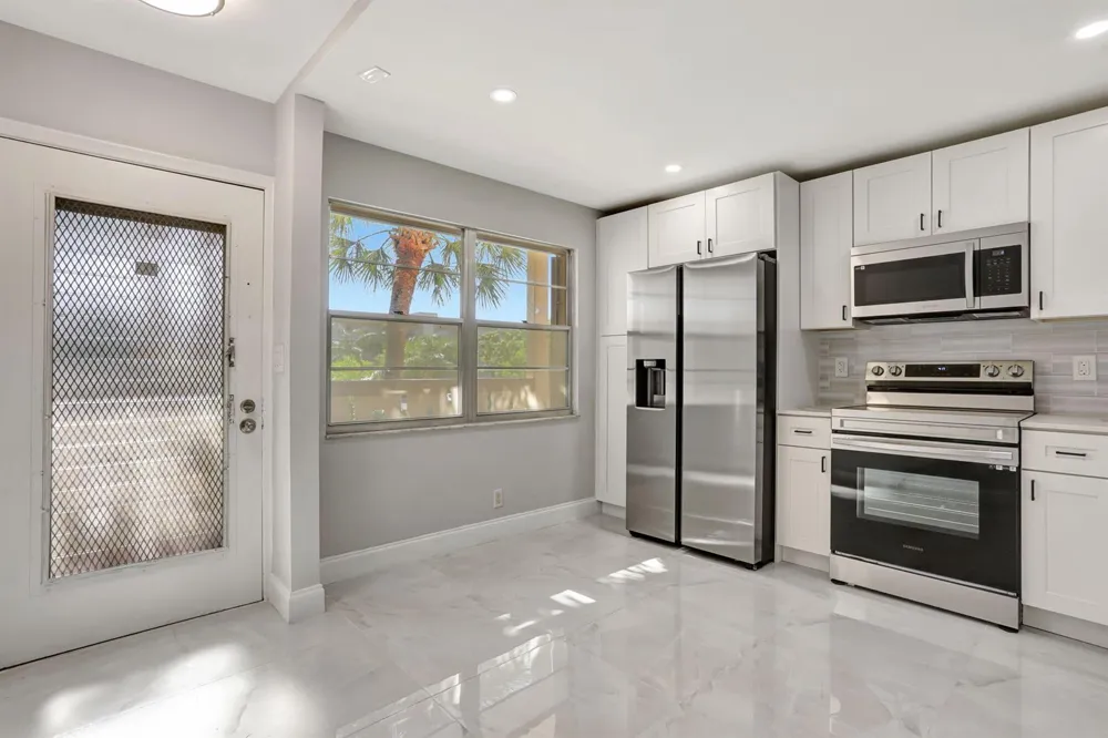 2202 LUCAYA Bend #G2 Coconut Creek, FL 33066