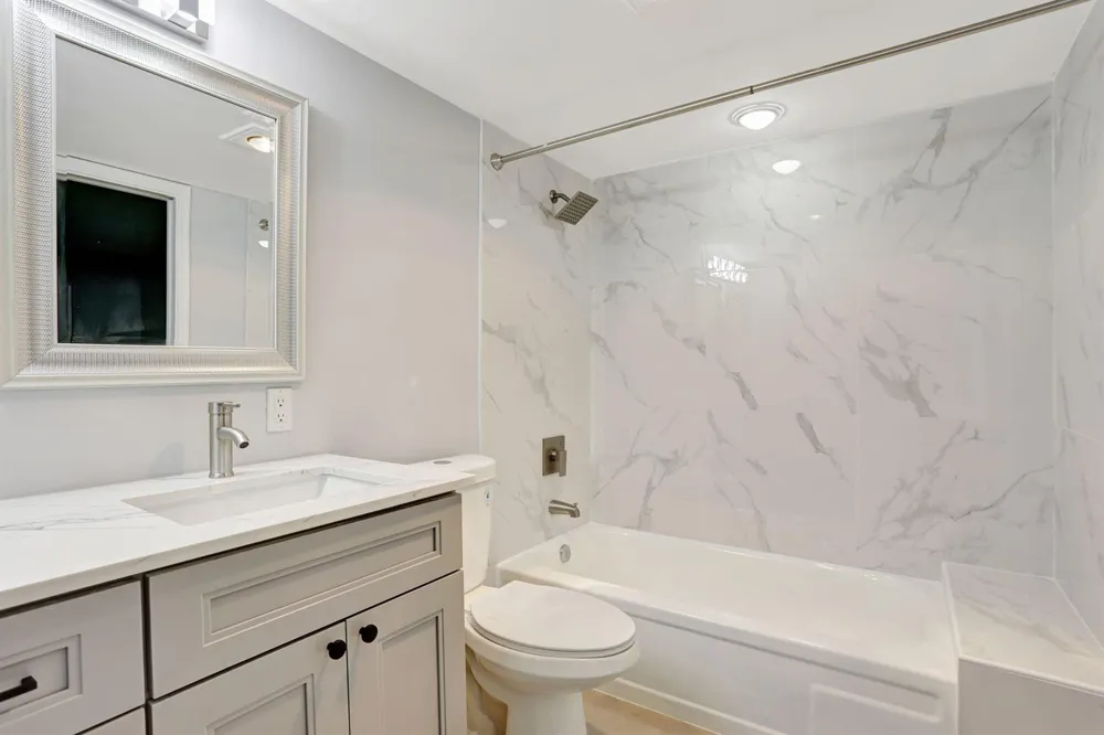 2202 LUCAYA Bend #G2 Coconut Creek, FL 33066