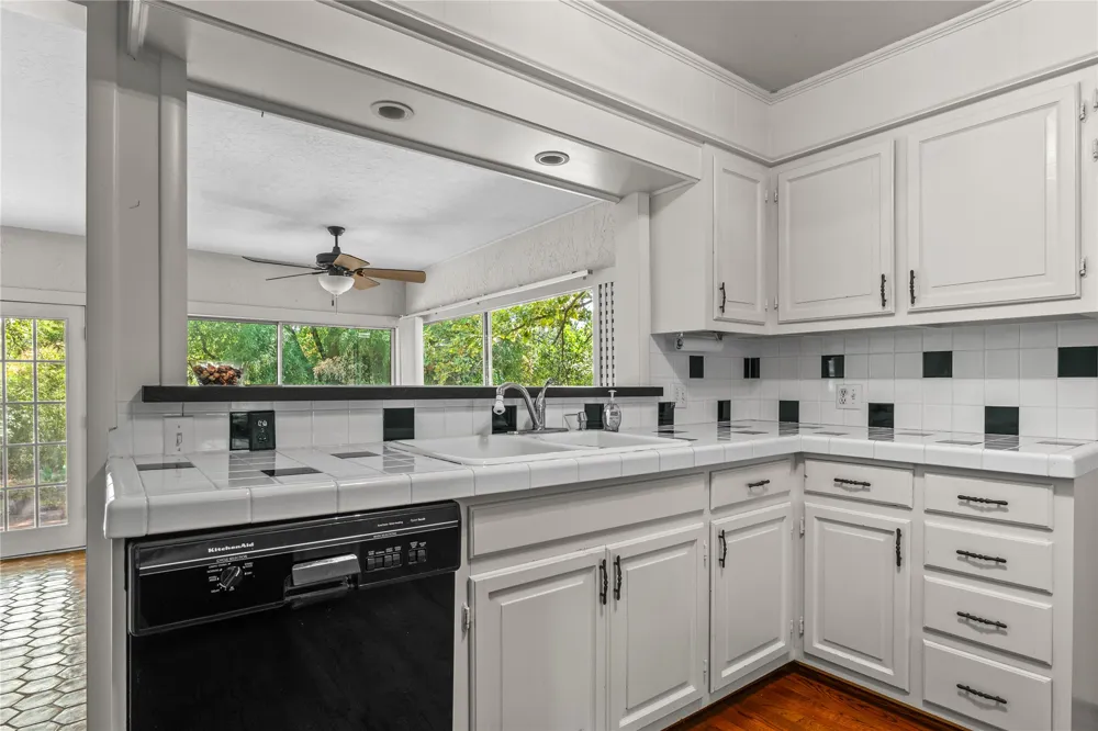 4164 E 43rd Street Tulsa, OK 74135