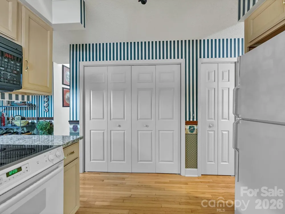 101 Valley Hill Drive Hendersonville, NC 28791
