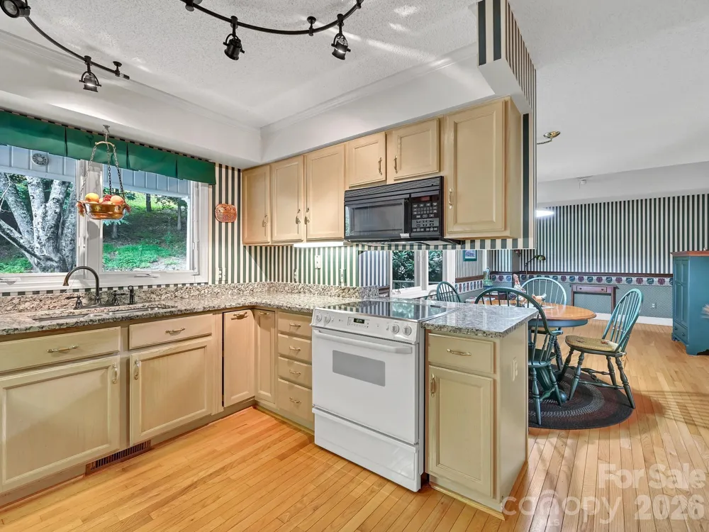 101 Valley Hill Drive Hendersonville, NC 28791
