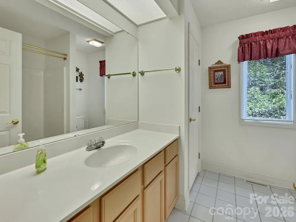 101 Valley Hill Drive Hendersonville, NC 28791