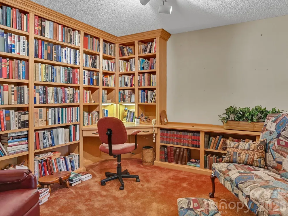 101 Valley Hill Drive Hendersonville, NC 28791