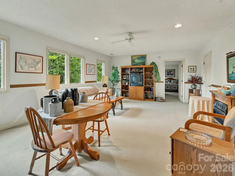 101 Valley Hill Drive Hendersonville, NC 28791