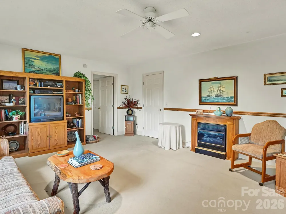 101 Valley Hill Drive Hendersonville, NC 28791