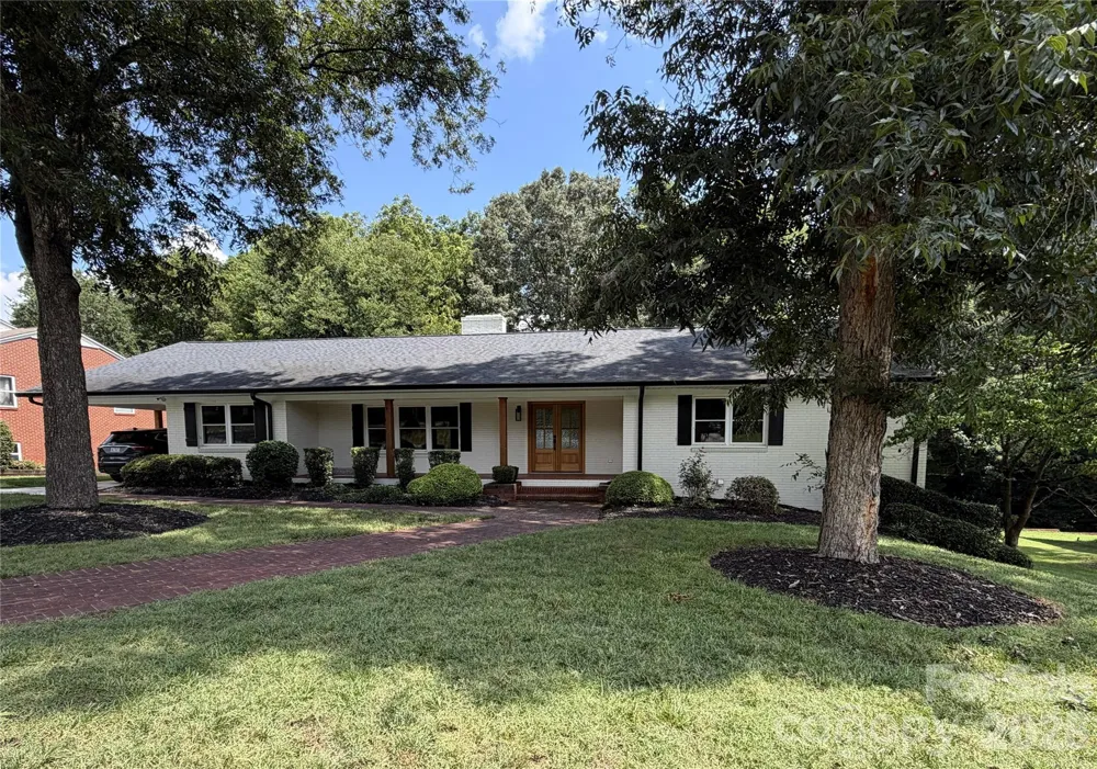 228 Cedar Street Mooresville, NC 28115