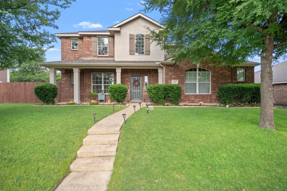 804 Montrose Trail DeSoto, TX 75115
