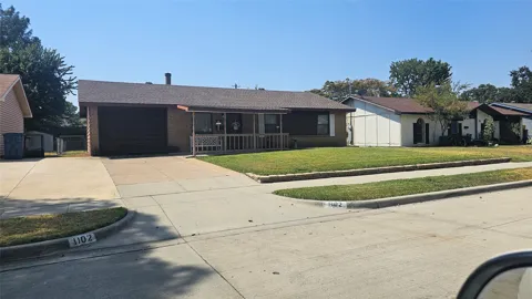 1102 Springwood Drive