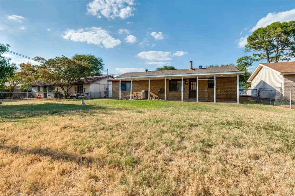 1102 Springwood Drive Lewisville, TX 75067