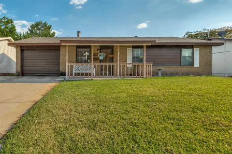1102 Springwood Drive