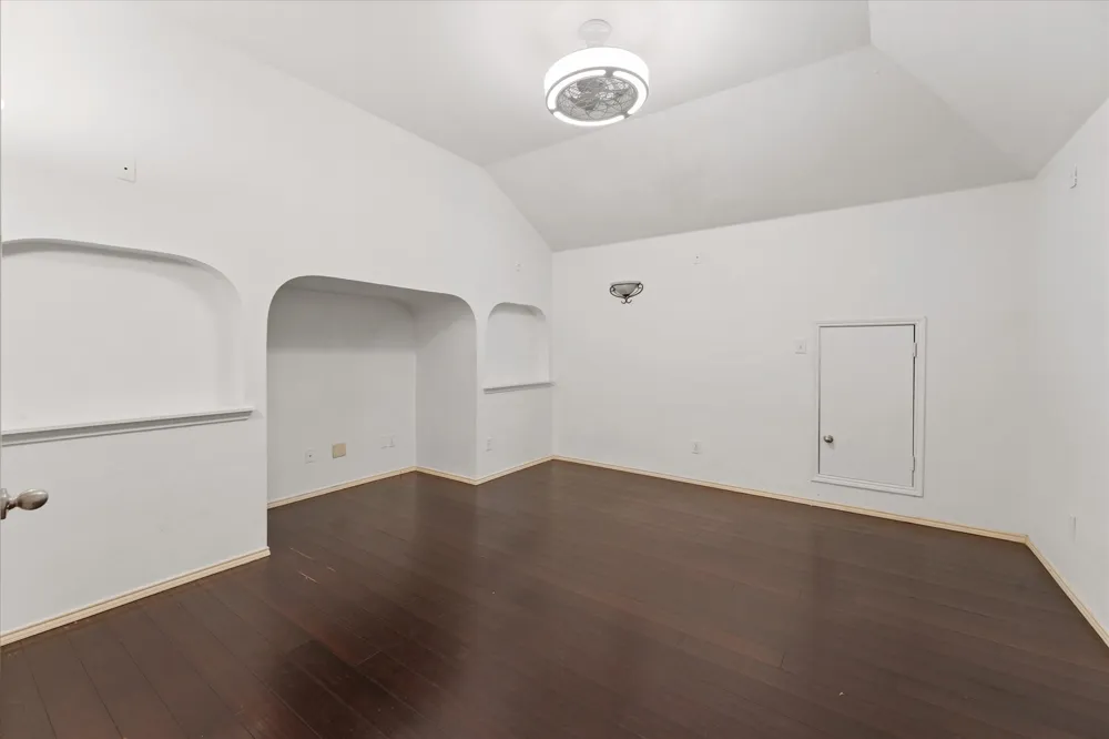 2236 Sparrow Hawk Court Grand Prairie, TX 75052