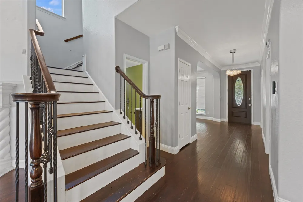 2236 Sparrow Hawk Court Grand Prairie, TX 75052